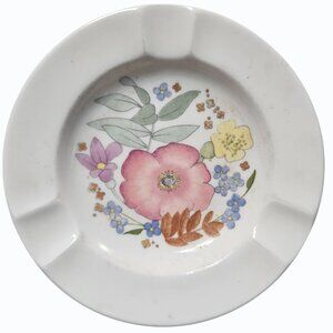 Wedgwood Ashtray in Meadow Sweet Fine Bone China Floral Design 4.5" Diameter